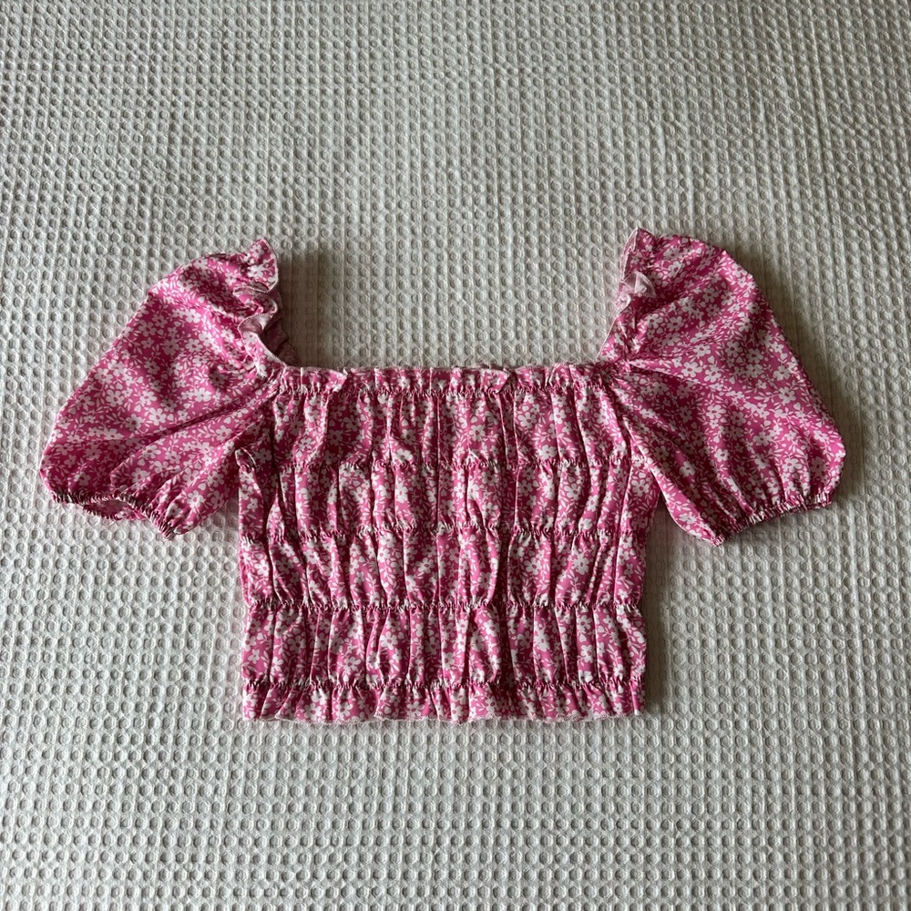 SHEIN Pink Floral Ruffled Crop Top